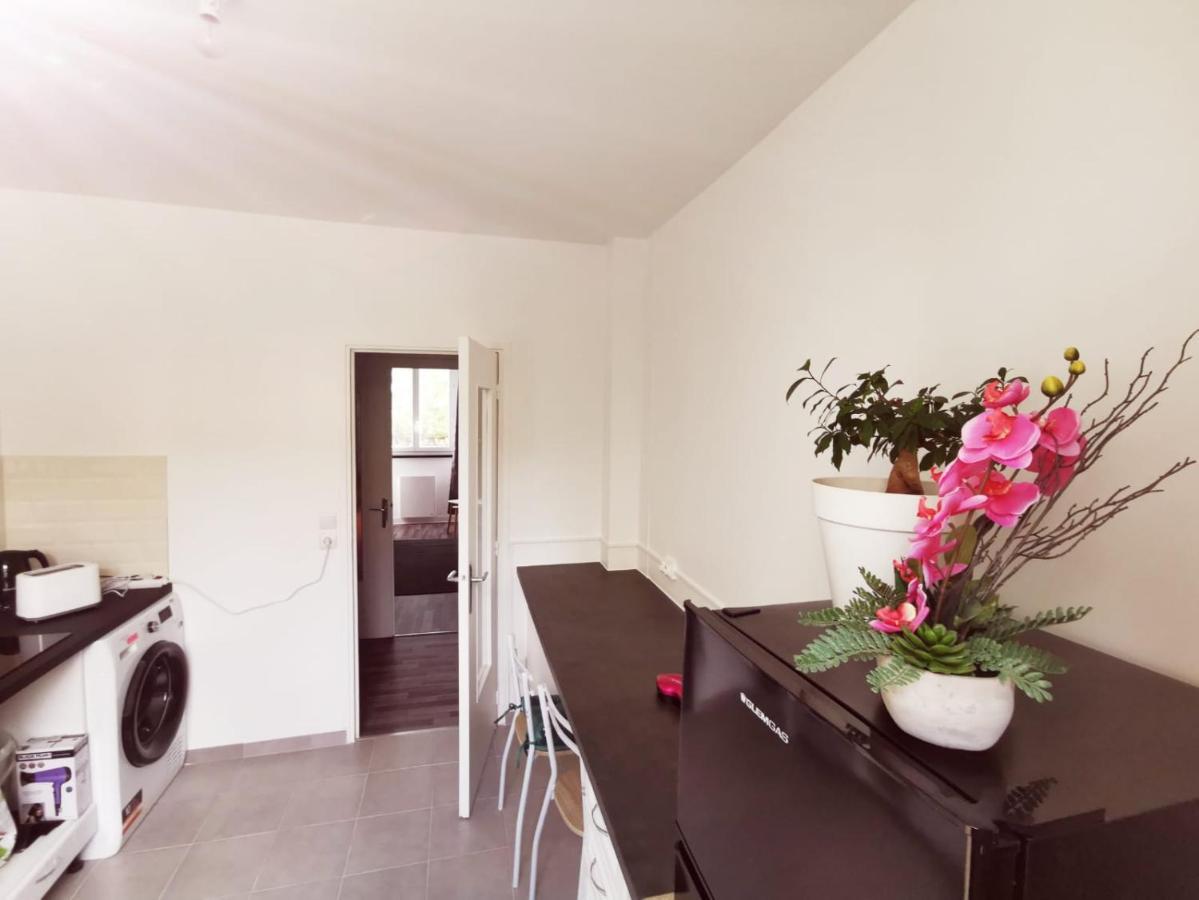 Appartement Pres De La Gare Rer C-Spacieux 4 Pieces 埃坦普 外观 照片